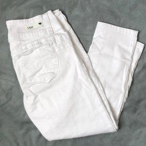 YMI - WannaBetterButt? White Capri Jeans - Size 11